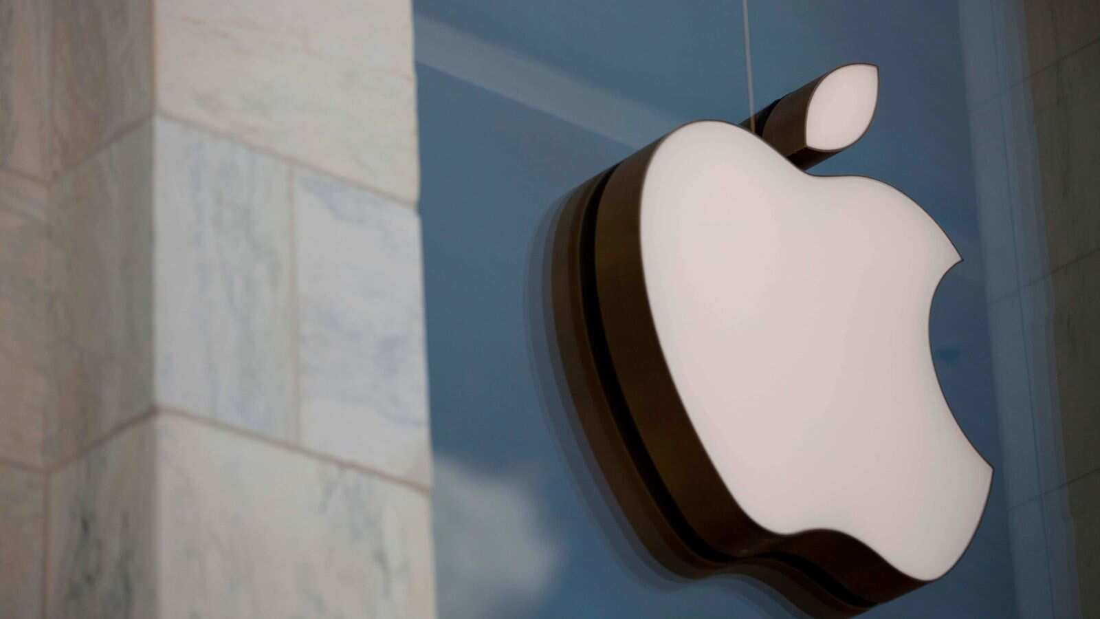 You are currently viewing Apple has unveiled the relatively low priced iMac