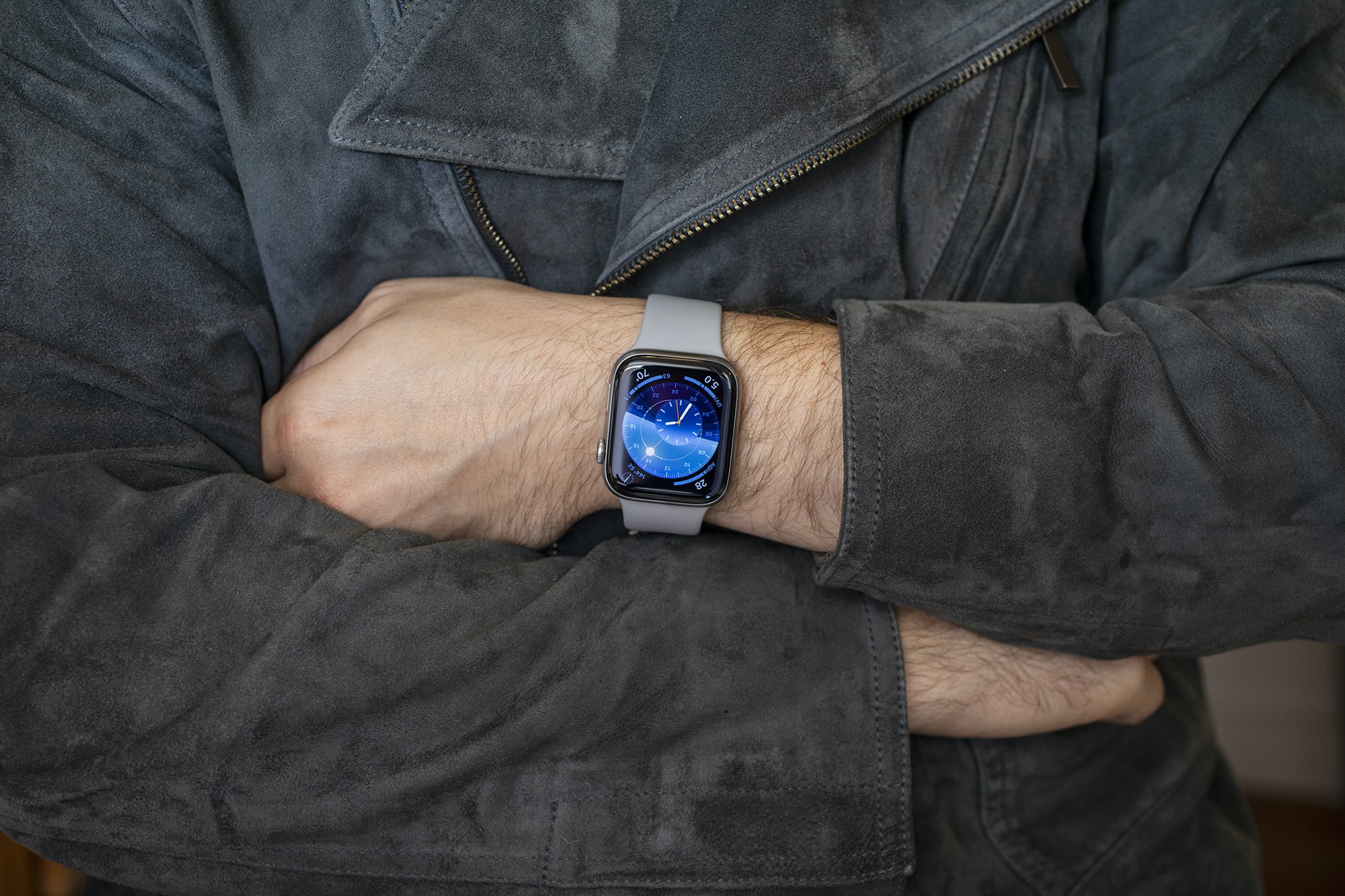 You are currently viewing Apple iWatch will have solar cells and wireless charging?