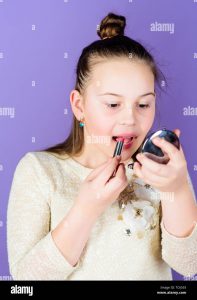 Read more about the article Do this little beauty treatment three nights a week to stop hair loss