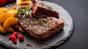 Read more about the article Eat red meat regularly at dinner?  Research on the risk of heart disease!
