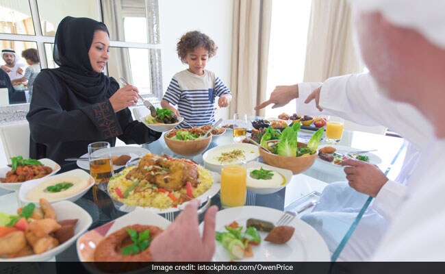 You are currently viewing Eid special dinner packed with nutrition teharite jamuka meat-rice