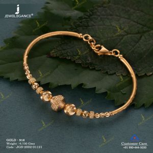 Read more about the article Gold enhances the beauty of women as well as prevents disease!  Did you know?  – Fulcrumy Health Tip