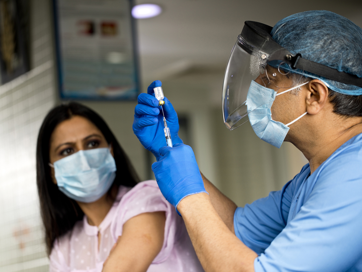 You are currently viewing Have you taken the second dose of Corona?  Include these foods in your diet.