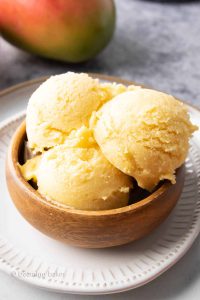 Read more about the article Make Healthy Mango Ice Cream at home with ripe mango and milk without sugar