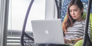 Read more about the article Make money online at Upwork