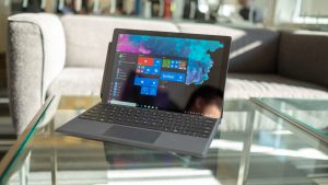 Read more about the article Microsoft is making 6 inch Surface tablet?