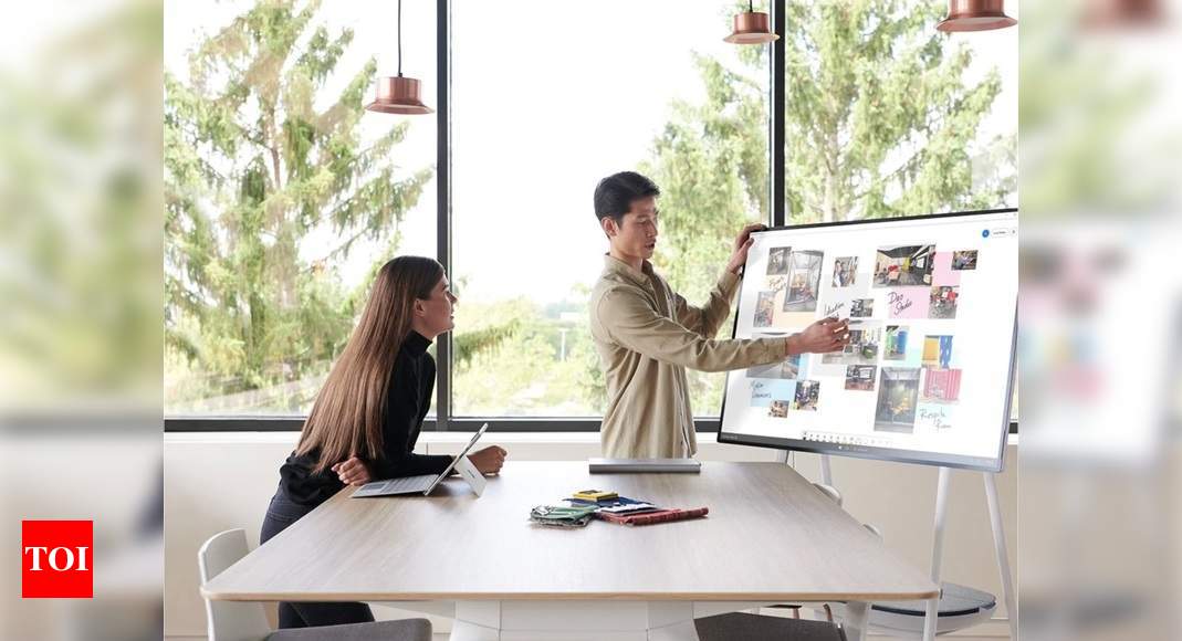 You are currently viewing Microsoft launches ‘Surface Hub’