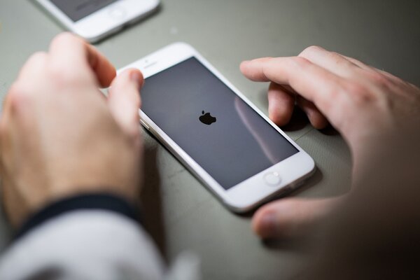 You are currently viewing New security flaw on iPhone lock screen: Contacts and photos at risk