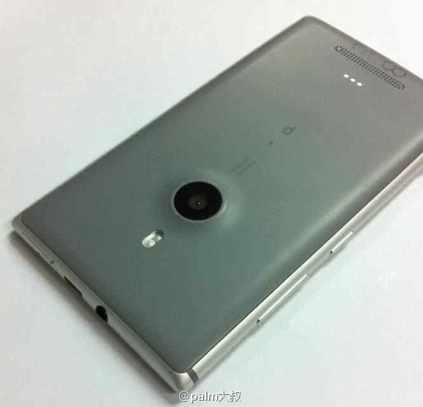 Read more about the article Nokia Lumia “Catwalk” leaked