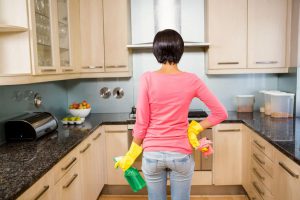 Read more about the article Oil-soaked kitchen cabinets!  Find out now how to clean