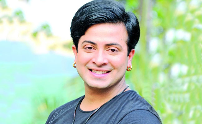 You are currently viewing Shakib Khan is the alien in the Bengali movie ‘Time Machine’