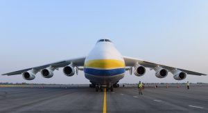 Read more about the article The world’s largest aircraft is on display in Britain