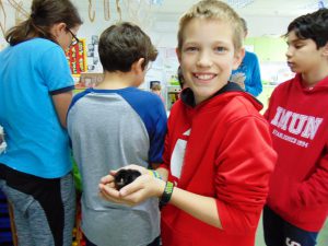 Read more about the article Understand first-hand how children can become mature in online classes