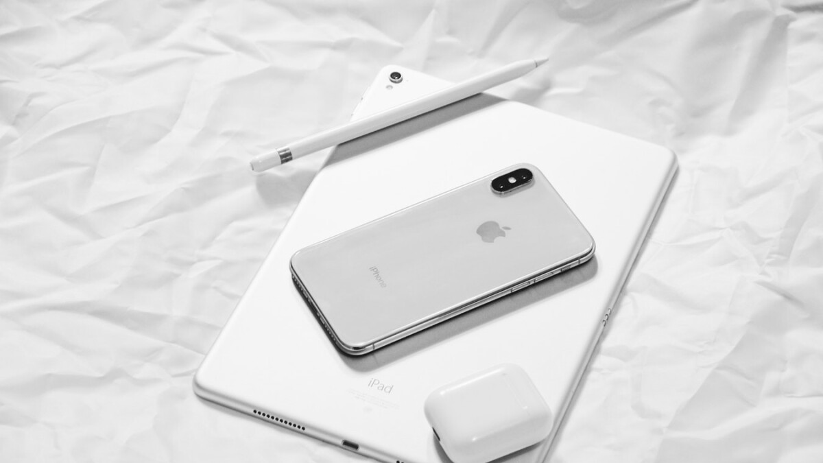 You are currently viewing Why is the iPhone so expensive and popular?